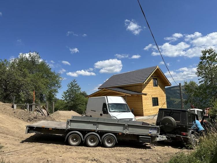 Casă cu 4 camere în Măguri