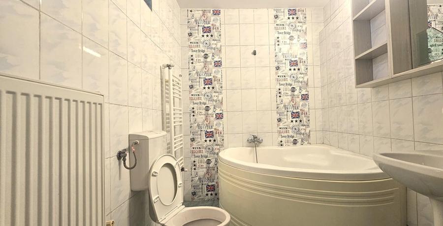 Casă cu 6 camere cu Canalizare în ICIL