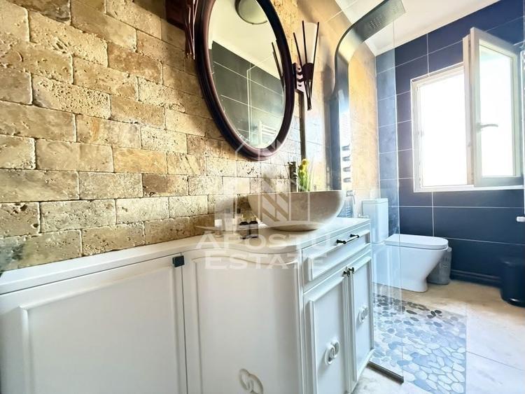 Apartament cu 3 camere decomandat, mobilat în Dâmbovița