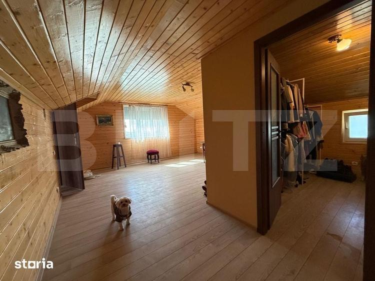 Casă cu 6 camere cu Teren 748 Mp în Cârcea