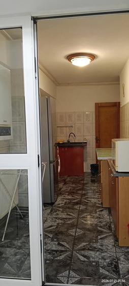 Apartament cu 3 camere decomandat în Faleza Nord