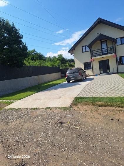 Casă cu 3 camere în Beba Veche
