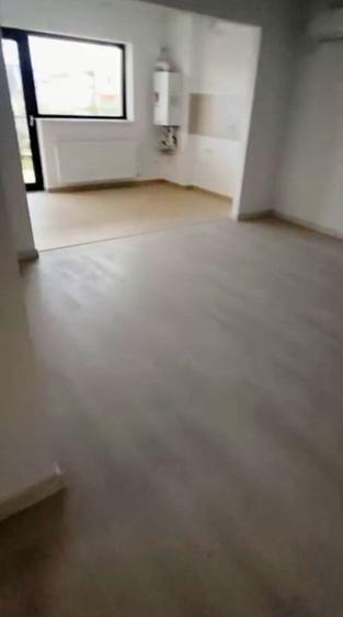Apartament cu 2 camere semidecomandat în Titan