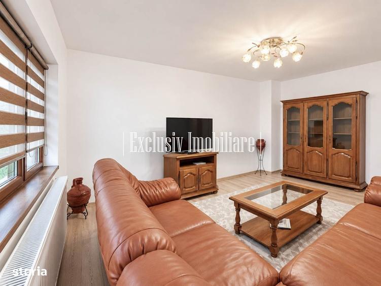 Apartament cu 3 camere decomandat în Central