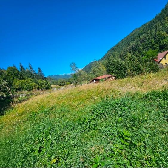 Teren Construcții intravilan de 852 mp, în Sătic
