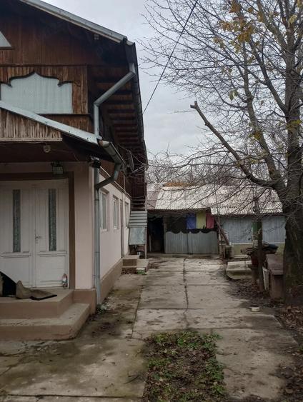 Casă cu 3 camere cu Teren 950 Mp în Hăbud