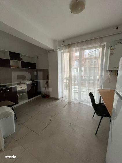 Apartament cu 3 camere decomandat în Uricani