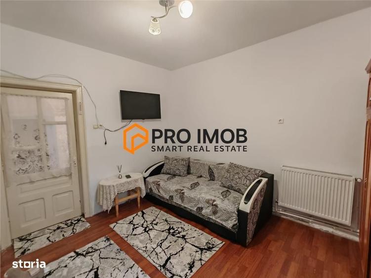 Casă cu 4 camere decomandat în Băceni