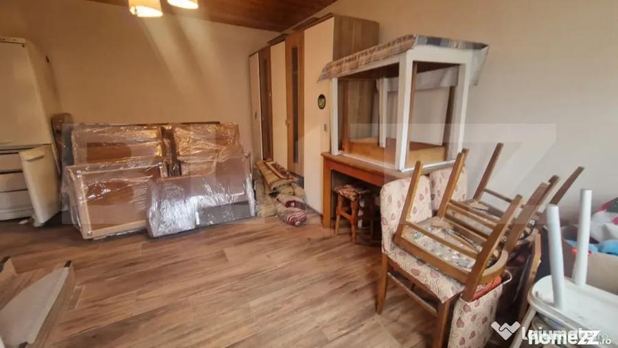 Casă cu 5 camere cu Teren 935 Mp în Central