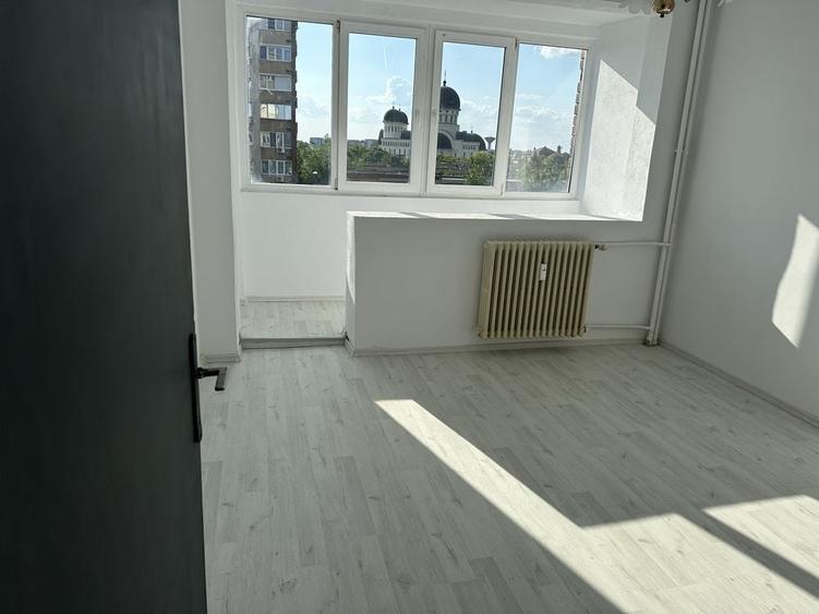 Apartament cu 2 camere decomandat în Podgoria