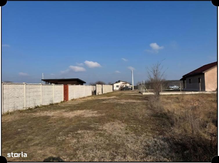 Teren de 700 mp, în Corbeanca
