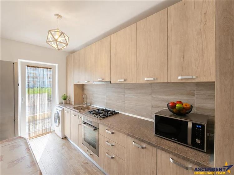 Apartament cu 2 camere decomandat, mobilat în Tractorul