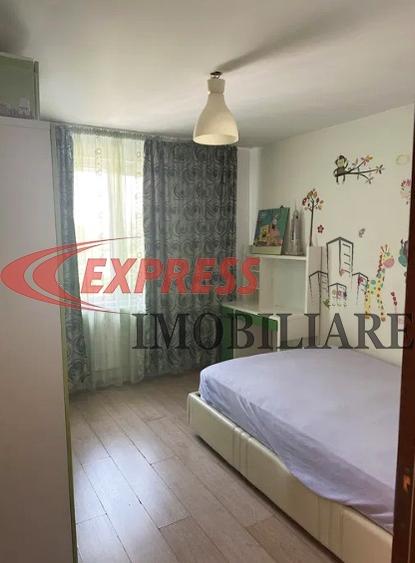 Apartament cu 3 camere decomandat în Dristor