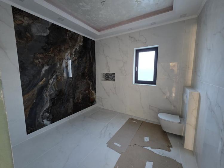 Casă individuală cu 6 camere cu Canalizare în Aroneanu