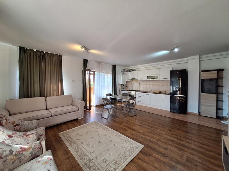 Apartament cu 2 camere semidecomandat, mobilat în Florești