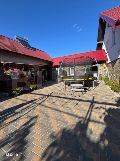 Casă cu 5 camere decomandat cu Teren 3600 Mp în Central