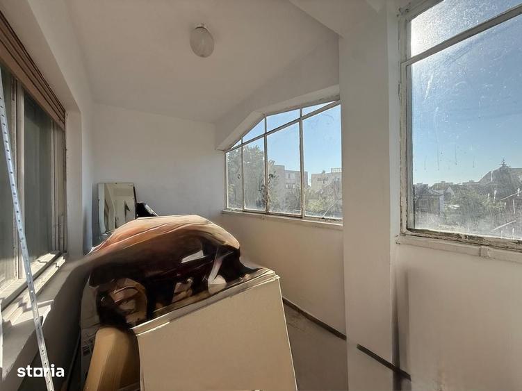 Apartament spatios 3 camere, zona centrala Take Ionescu / Str. Bucures - 2