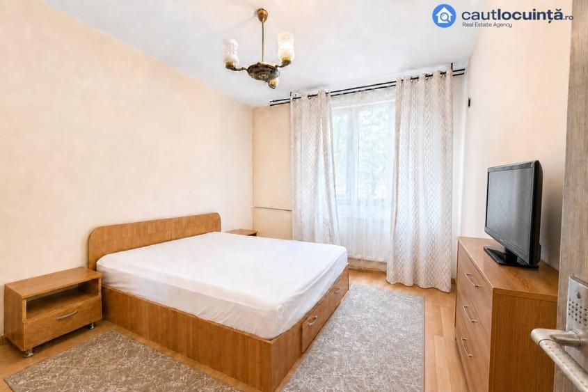 Apartament cu 3 camere semidecomandat în Drumul Taberei