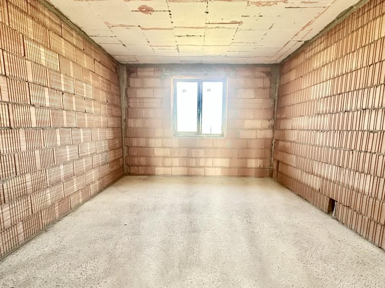 Casă individuală cu 4 camere cu Teren 530 Mp în Giroc