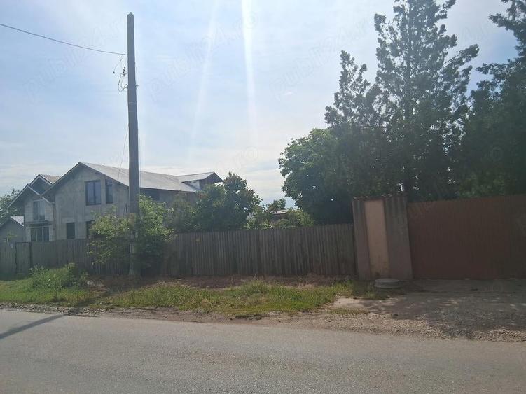 Teren de 600 mp, în Tărtășești