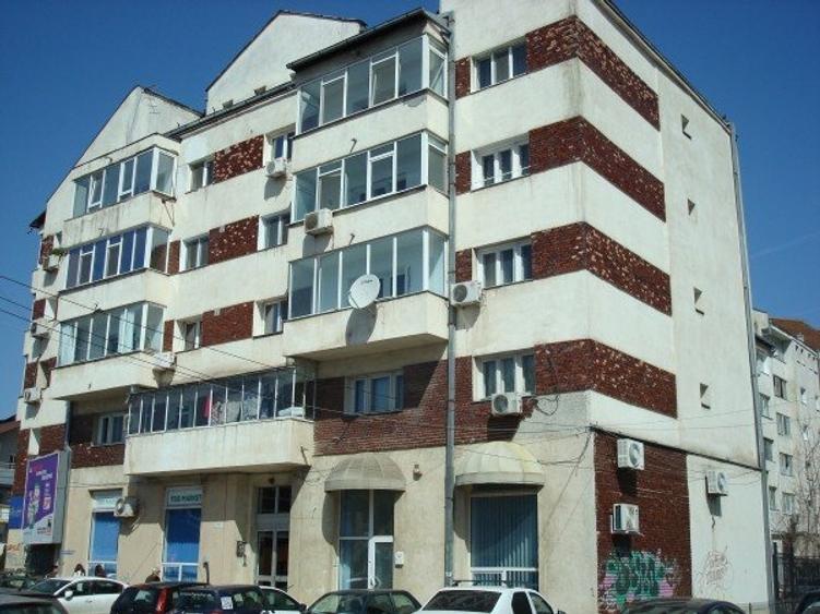 Spațiu comercial, de 79 mp, în Unirii