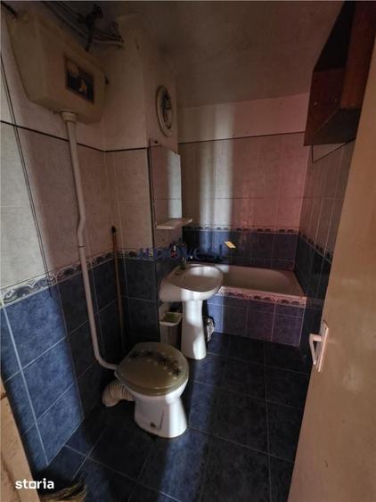 Apartament cu 3 camere decomandat în Micro 15