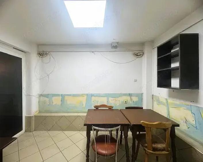 Spațiu comercial, de 175 mp, în Central