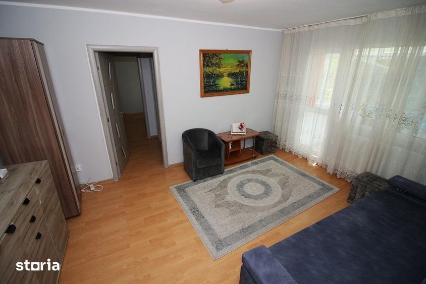 Apartament cu 2 camere semidecomandat în Cornișa
