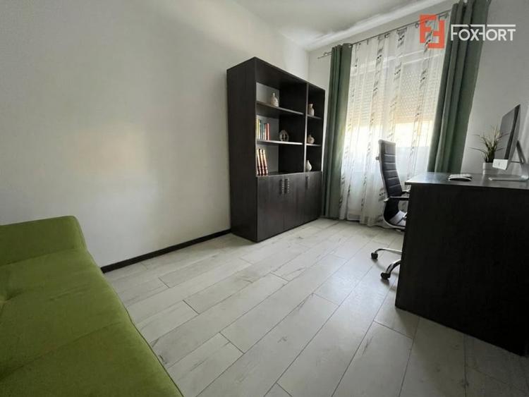 Duplex cu 5 camere cu Canalizare în Moșnița Nouă