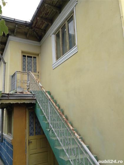 Casă cu 6 camere cu Teren 8000 Mp în Mircești