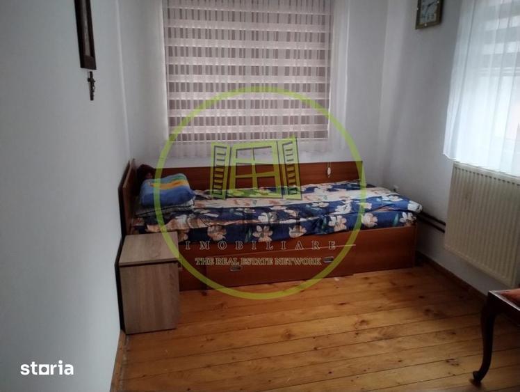 Casă cu 6 camere cu Teren 2200 Mp în Cerașu