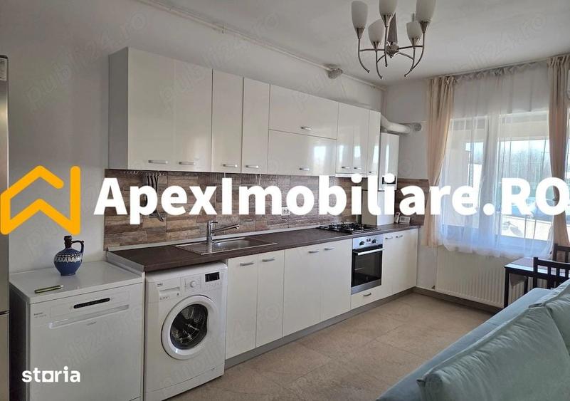 Apartament cu 3 camere semidecomandat în Dămăroaia