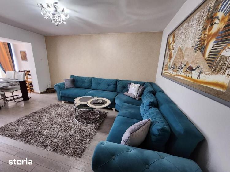 Apartament cu 4 camere în Cetate