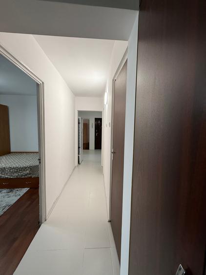 Apartament cu 3 camere în Crângași