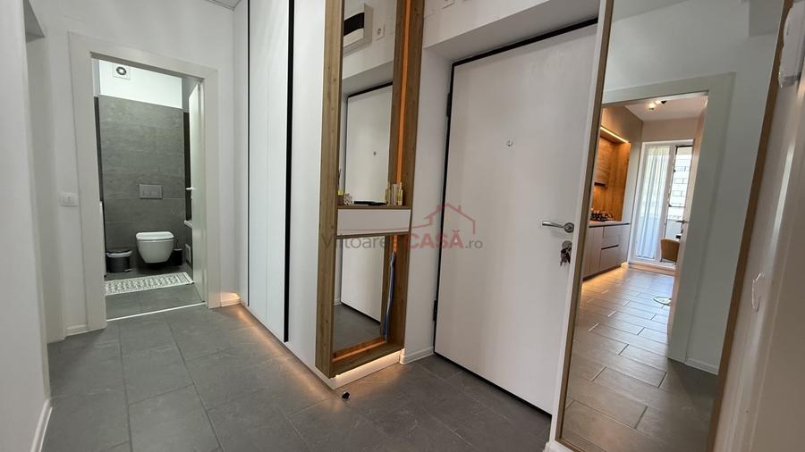Apartament cu 3 camere semidecomandat, mobilat în Bucureștii Noi