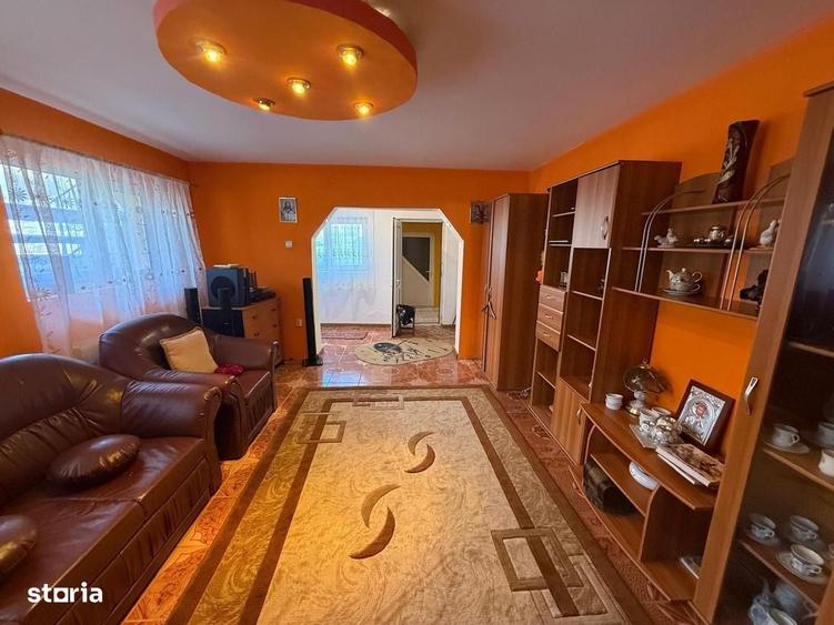 Casă cu 4 camere în Provița de Jos