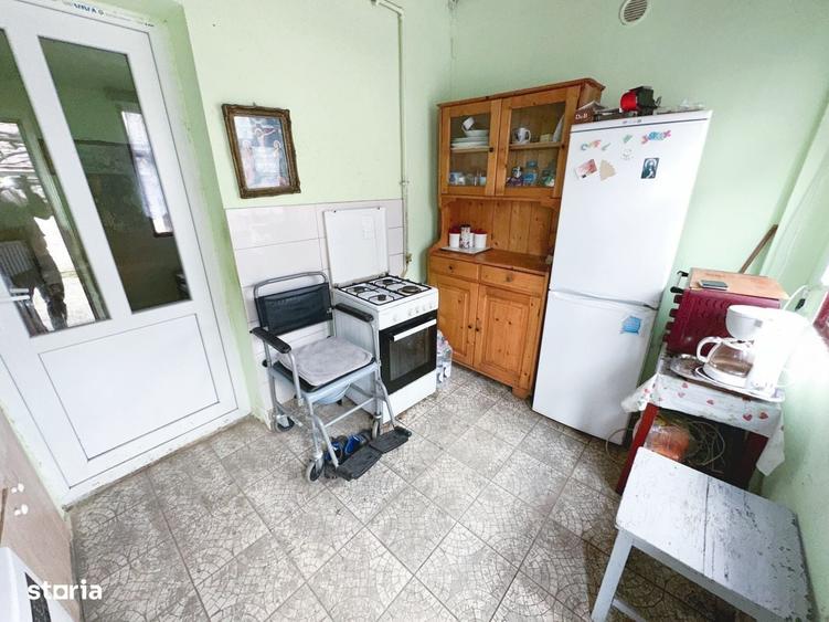 Casă cu 3 camere cu Teren 1176 Mp în Central