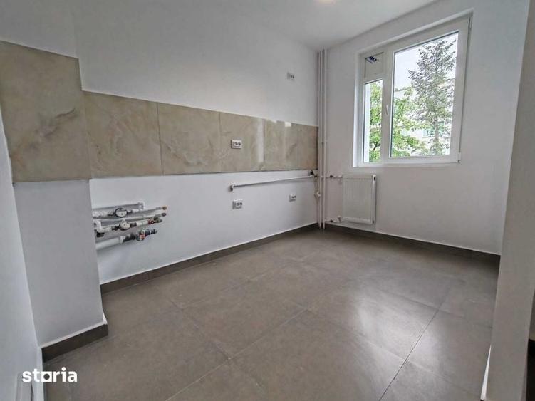 Apartament 3 camere renovat - etaj 7 - str Jean Steriadi - Titan - 7