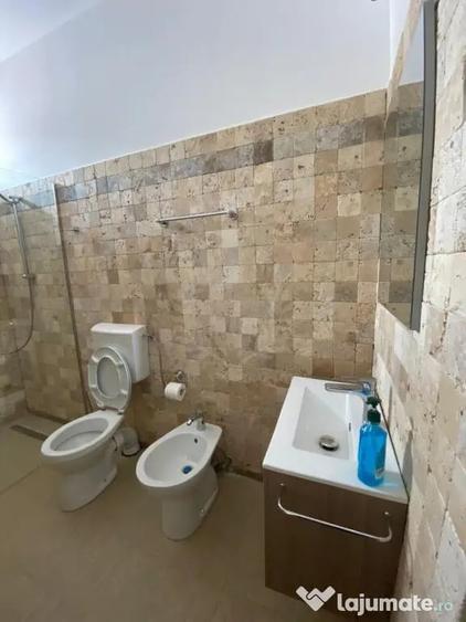 Apartament cu 4 camere decomandat în Ultracentral