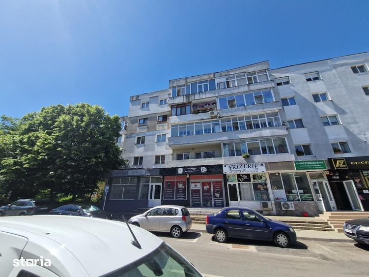 Apartament cu 4 camere decomandat în Banat