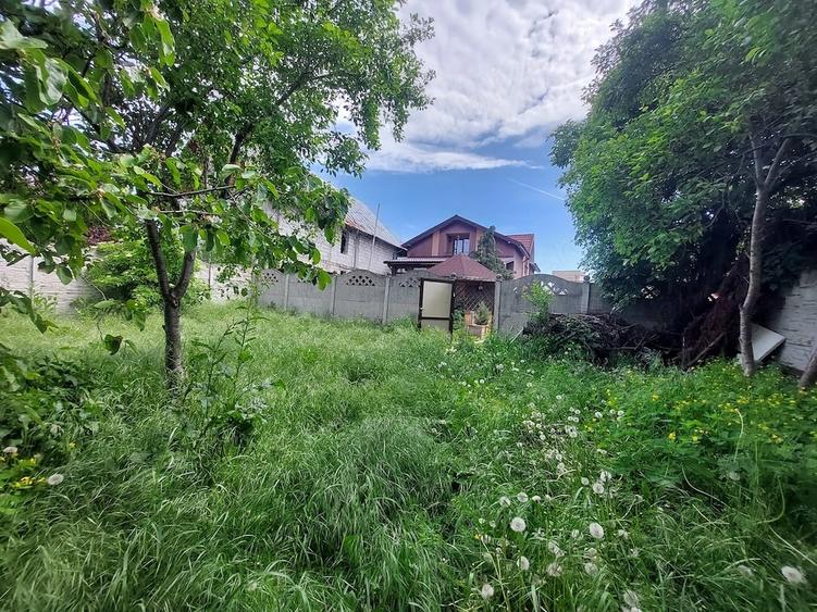 Casă cu Teren 743 Mp în Central