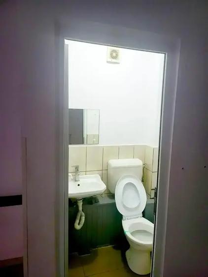 Spațiu comercial, de 500 mp, în Central