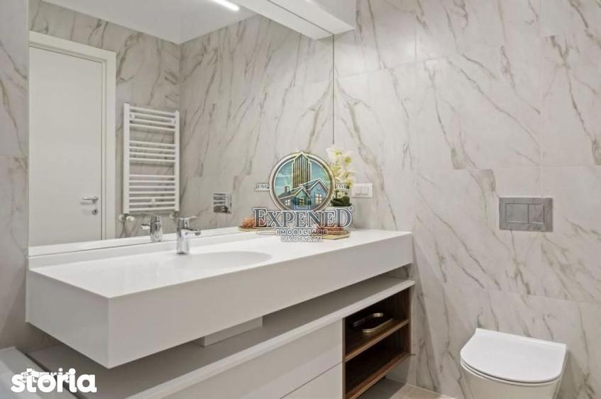 Apartament cu 2 camere semidecomandat în Văcăresti