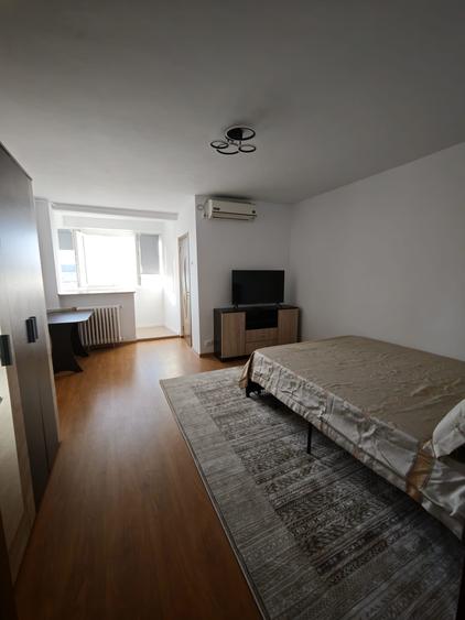 Garsonieră decomandată în Iancului