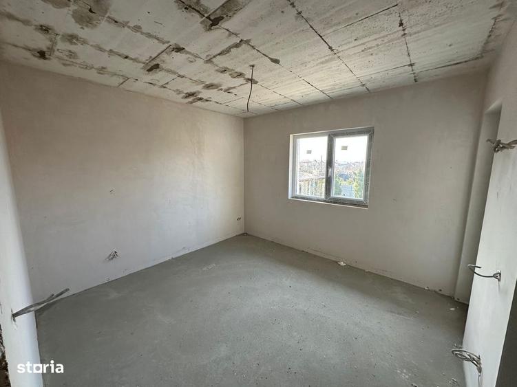 Casă cu 4 camere cu Teren 240 Mp în Clinceni