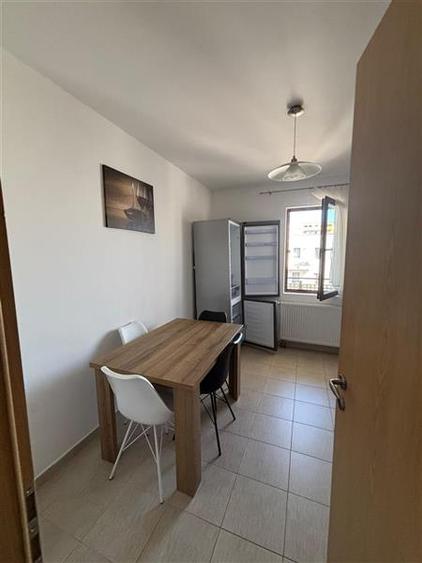 Apartament cu 2 camere decomandat în Aradului