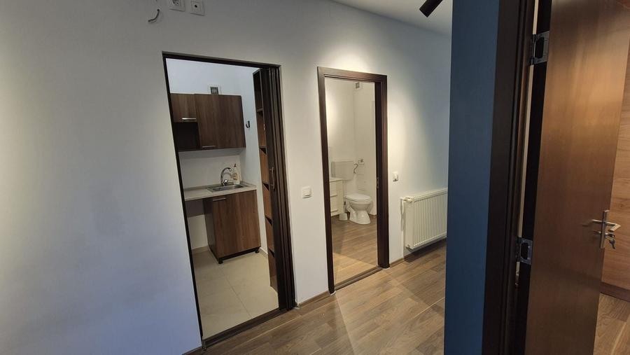 Apartament cu 4 camere decomandat în Domenii