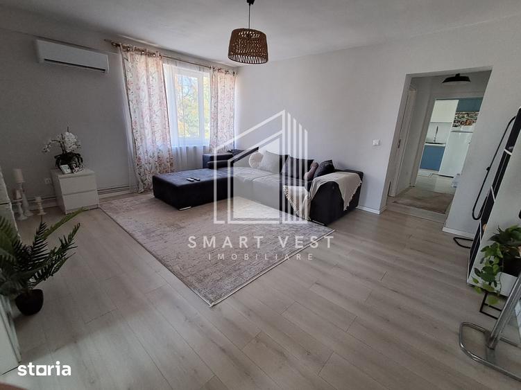 Apartament cu 5 camere semidecomandat în Central
