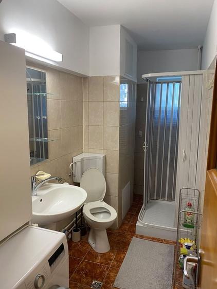 Apartament cu 2 camere decomandat, mobilat în Unirii