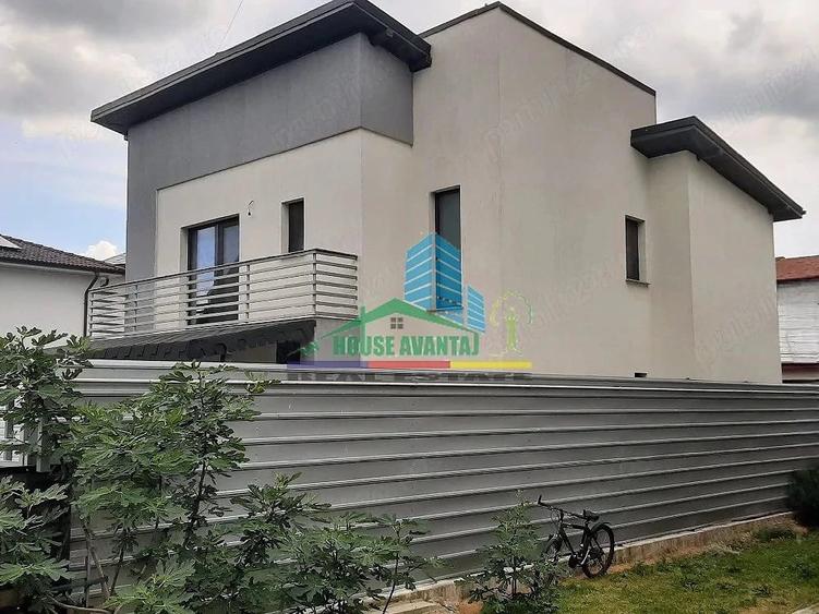 Casă cu Teren 400 Mp în Sud